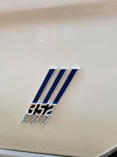 Unknown-Galaxie-500-1966-White-16