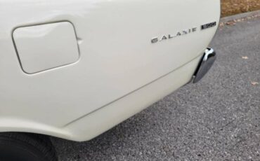 Unknown-Galaxie-500-1966-White-19