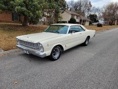 Unknown-Galaxie-500-1966-White-20
