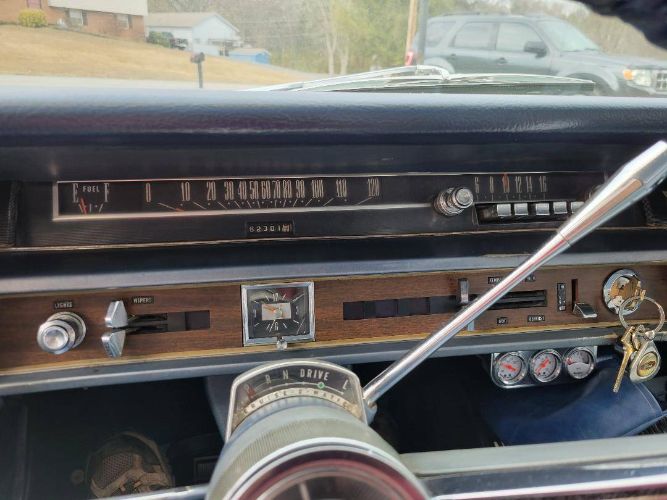 Unknown-Galaxie-500-1966-White-4