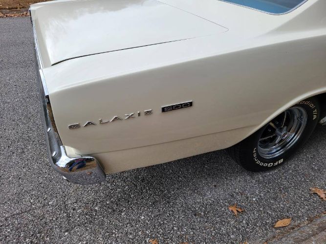 Unknown-Galaxie-500-1966-White-8