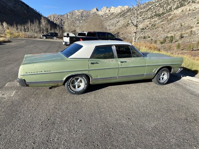 Unknown-Galaxie-500-1967-Green-Green-10