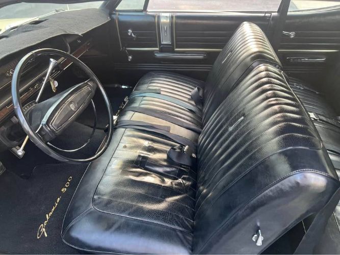 Unknown-Galaxie-500-1968-Yellow-Black-19