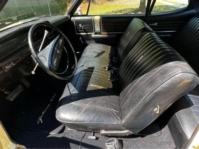 Unknown-Galaxie-500-1968-Yellow-Black-20