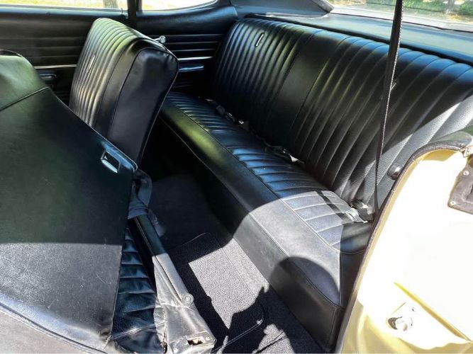 Unknown-Galaxie-500-1968-Yellow-Black-23