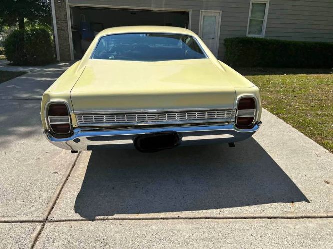 Unknown-Galaxie-500-1968-Yellow-Black-5