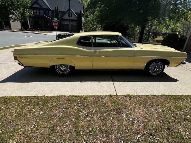 Unknown-Galaxie-500-1968-Yellow-Black