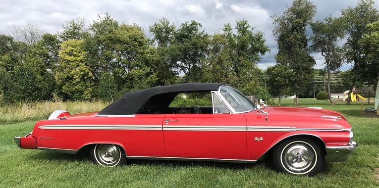 Unknown-Galaxie-500xl-1962-Red-Black-11