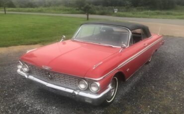 Unknown-Galaxie-500xl-1962-Red-Black-2