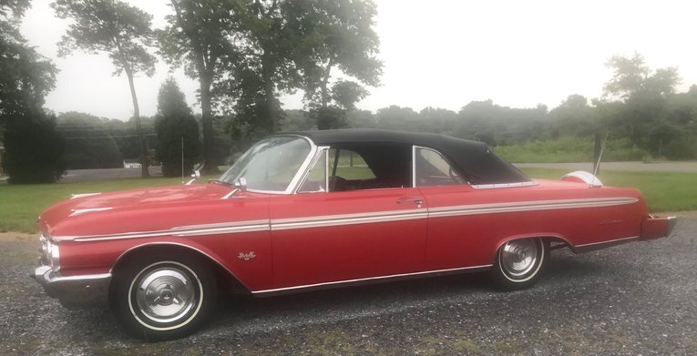 Unknown-Galaxie-500xl-1962-Red-Black-5