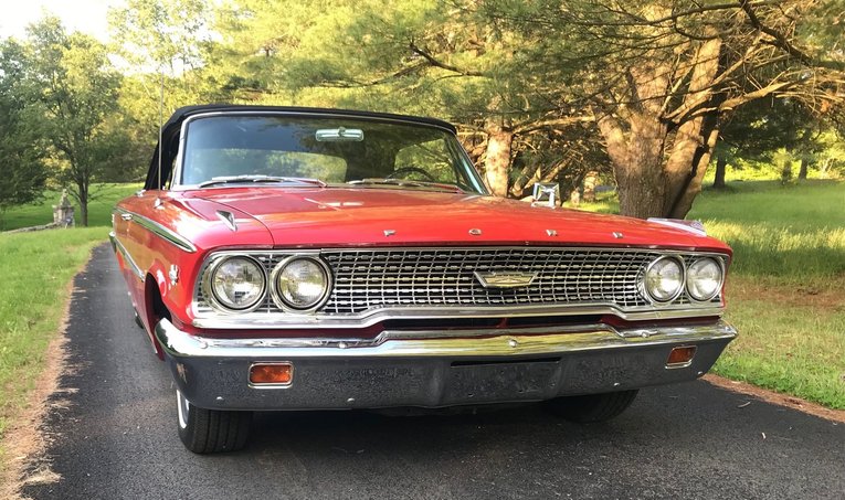 Unknown-Galaxie-500xl-1963-Red-Black-2
