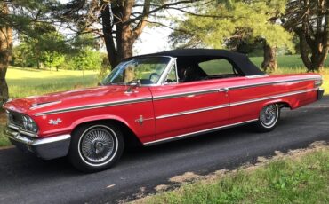 Unknown-Galaxie-500xl-1963-Red-Black-22