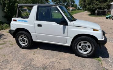 Unknown-Geo-tracker-1995-white-6