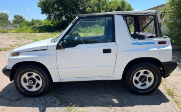 Unknown-Geo-tracker-1995-white