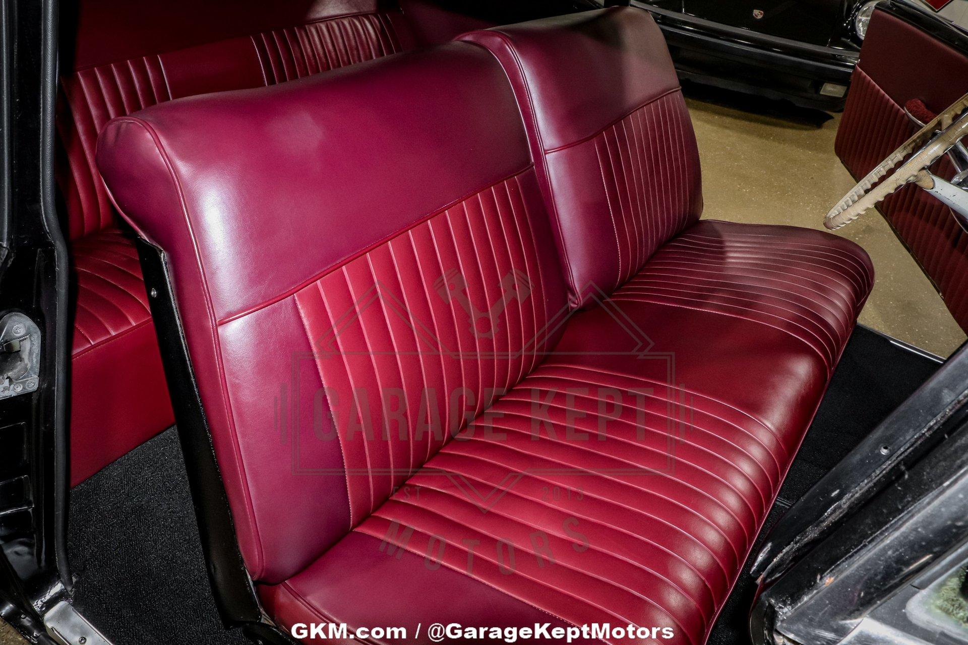 Unknown-Golden-rocket-88-1957-Black-Red-3