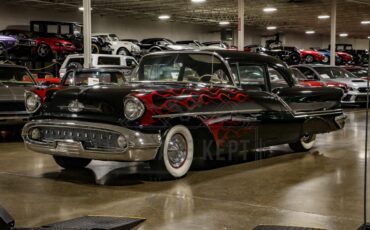 Unknown-Golden-rocket-88-1957-Black-Red-6