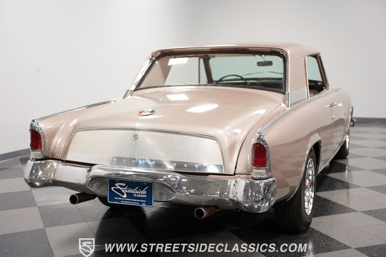 Unknown-Gran-turismo-1963-Gold-Red-14