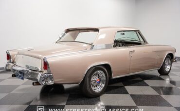 Unknown-Gran-turismo-1963-Gold-Red-15