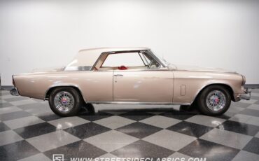 Unknown-Gran-turismo-1963-Gold-Red-17