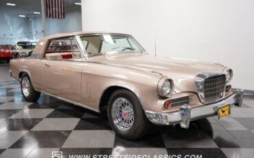 Unknown-Gran-turismo-1963-Gold-Red-19