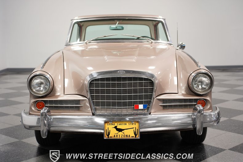 Unknown-Gran-turismo-1963-Gold-Red-21