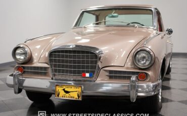 Unknown-Gran-turismo-1963-Gold-Red-24