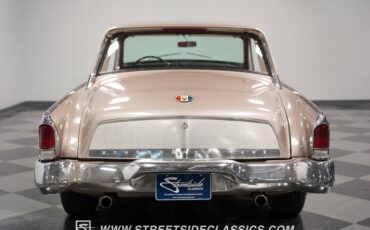 Unknown-Gran-turismo-1963-Gold-Red-26