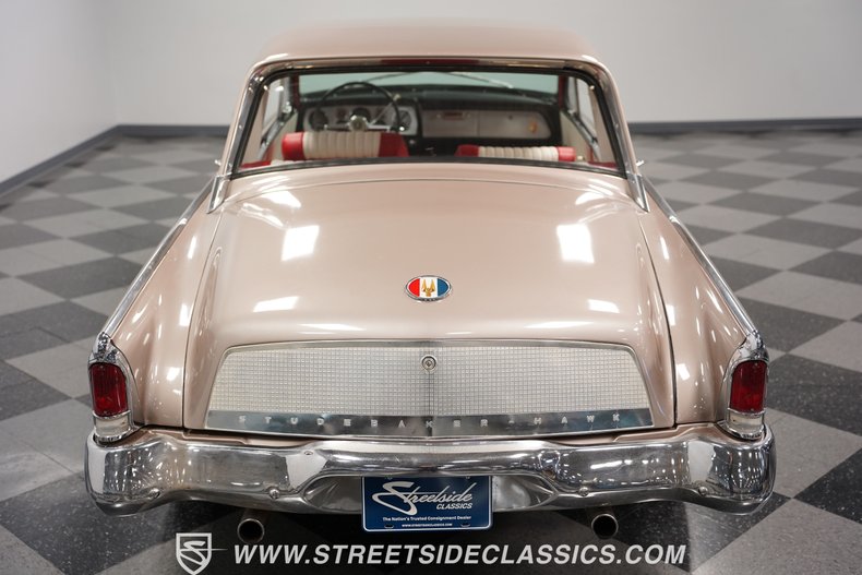 Unknown-Gran-turismo-1963-Gold-Red-27