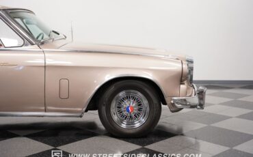 Unknown-Gran-turismo-1963-Gold-Red-32