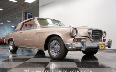 Unknown-Gran-turismo-1963-Gold-Red-33