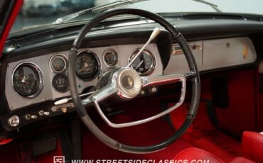 Unknown-Gran-turismo-1963-Gold-Red-41