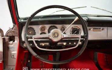 Unknown-Gran-turismo-1963-Gold-Red-42