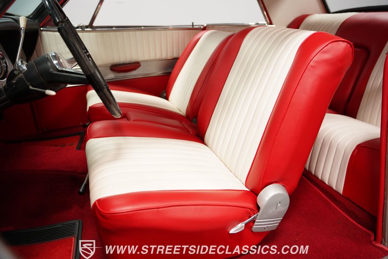 Unknown-Gran-turismo-1963-Gold-Red-47