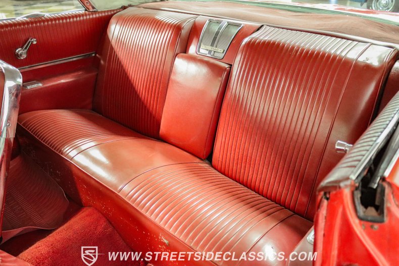 Unknown-Grand-prix-1962-Mandalay-Red-Red-17