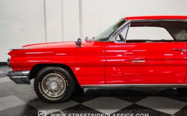 Unknown-Grand-prix-1962-Mandalay-Red-Red-32