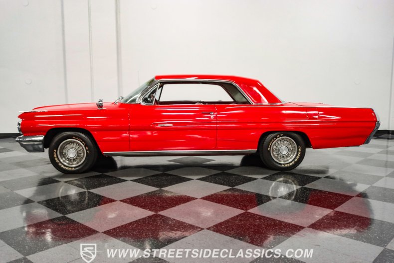 Unknown-Grand-prix-1962-Mandalay-Red-Red-4