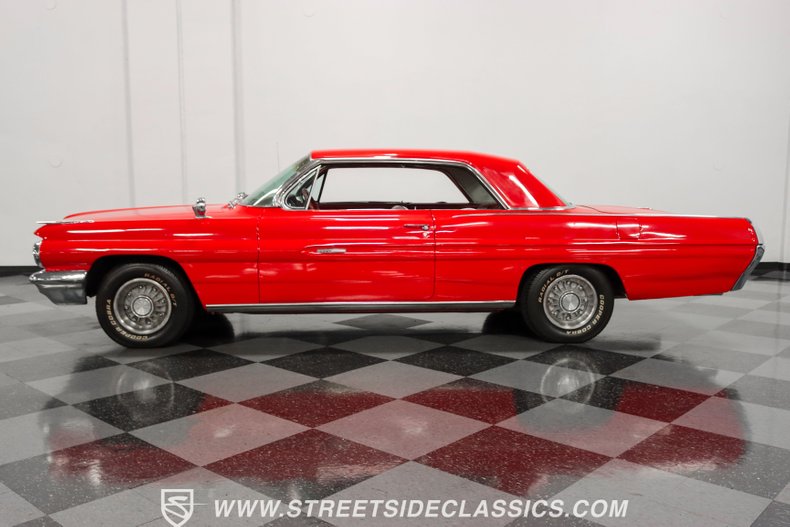 Unknown-Grand-prix-1962-Mandalay-Red-Red