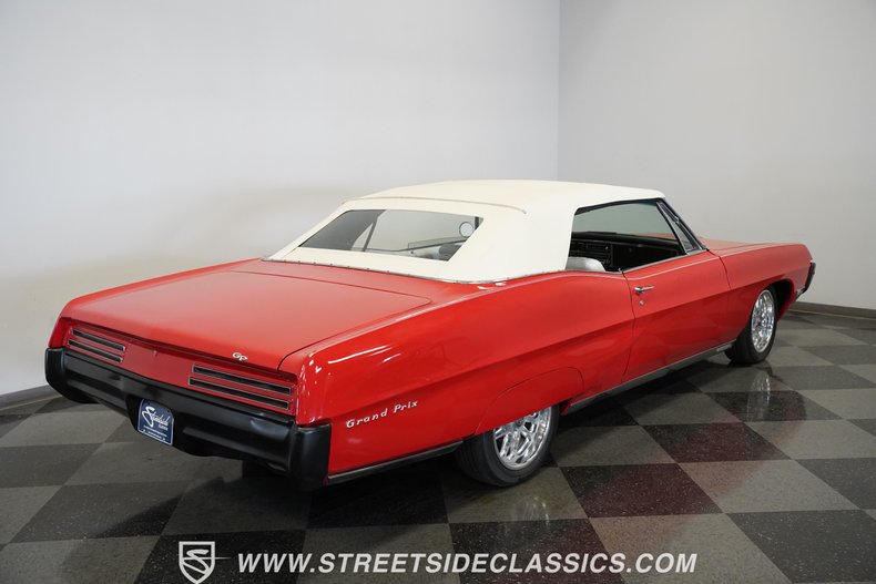 Unknown-Grand-prix-1967-Red-White-11