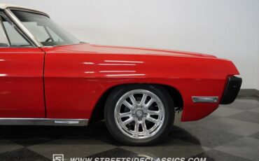 Unknown-Grand-prix-1967-Red-White-16