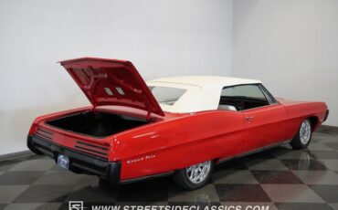 Unknown-Grand-prix-1967-Red-White-8