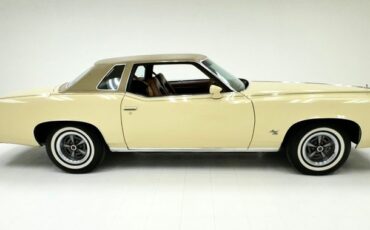 Unknown-Grand-prix-1975-Carmel-Beige-Saddle-11