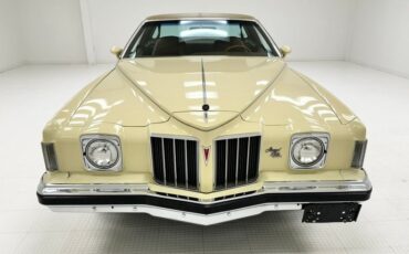 Unknown-Grand-prix-1975-Carmel-Beige-Saddle-13