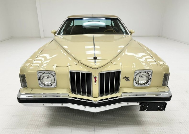 Unknown-Grand-prix-1975-Carmel-Beige-Saddle-13