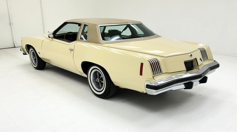 Unknown-Grand-prix-1975-Carmel-Beige-Saddle-2