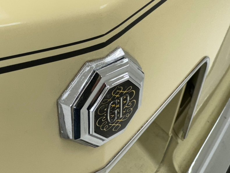 Unknown-Grand-prix-1975-Carmel-Beige-Saddle-27