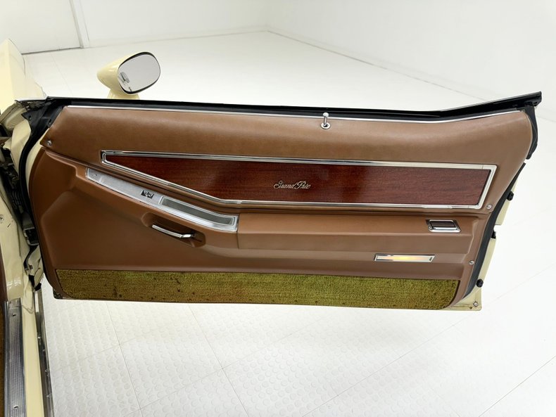 Unknown-Grand-prix-1975-Carmel-Beige-Saddle-3