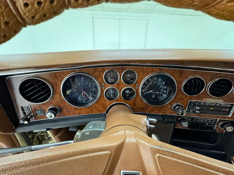 Unknown-Grand-prix-1975-Carmel-Beige-Saddle-45