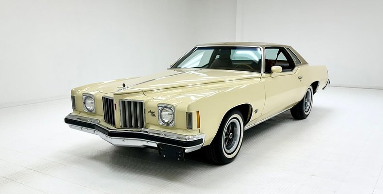 Unknown-Grand-prix-1975-Carmel-Beige-Saddle
