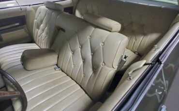 Unknown-Grandville-1973-Brown-Beige-10