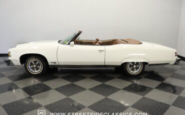 Unknown-Grandville-1975-Cameo-White-Saddle-1